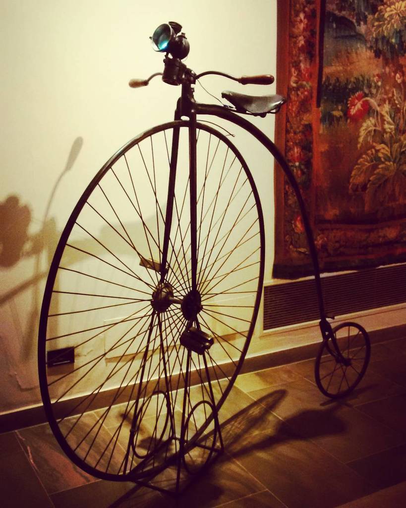 curly_wanderer's tweet photo. Ho sempre amato il vintage...prima o poi me ne comprerò una.. #rsa_ladies #artofmobile #transfer_visions #infinity_… https://t.co/ZRKxhT0LKF