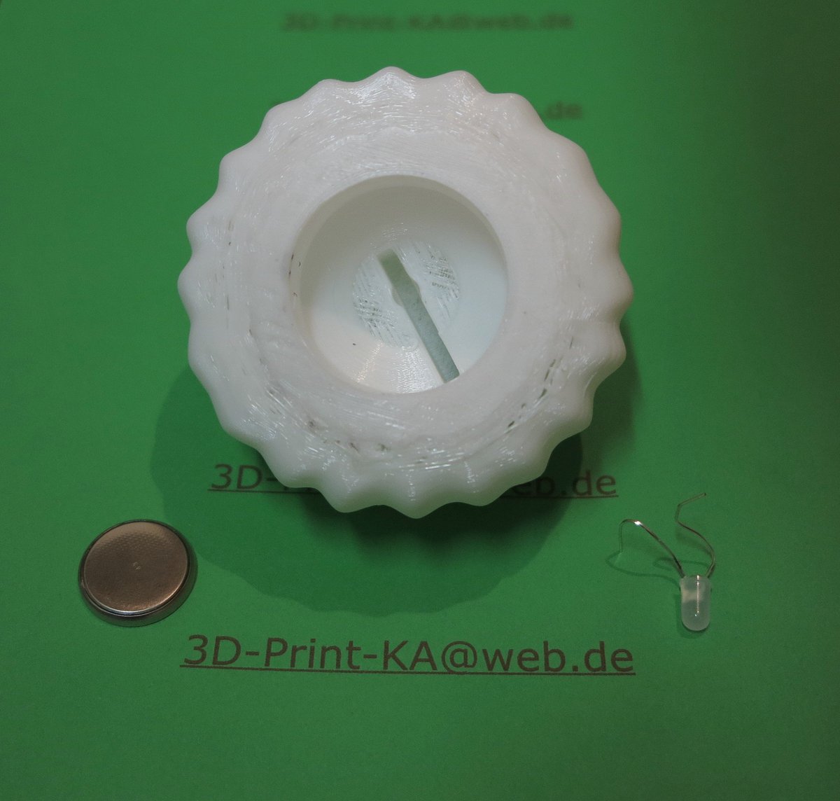 3D_Print_KA's tweet photo. I've #designed a #3d-printed #halloween #pumpkin with #flashing #RGB-LED

https://t.co/EC64VP3q6G

#thingiverse
#Kürbis
#cr2032
#LED
#RGB https://t.co/QuTxvnGbY5
