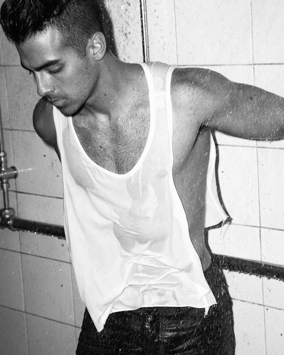 joejonas's tweet image. 👁 @NotionMagazine