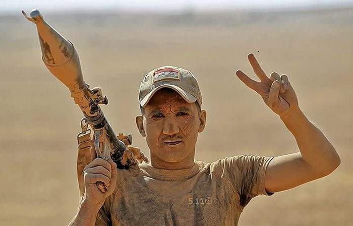 vRSftUnr05xlzvv's tweet photo. #دقت_اجراس_النصر هذه مو تراب العليك هذه الوطن حاضنك https://t.co/H91uhOWvvT