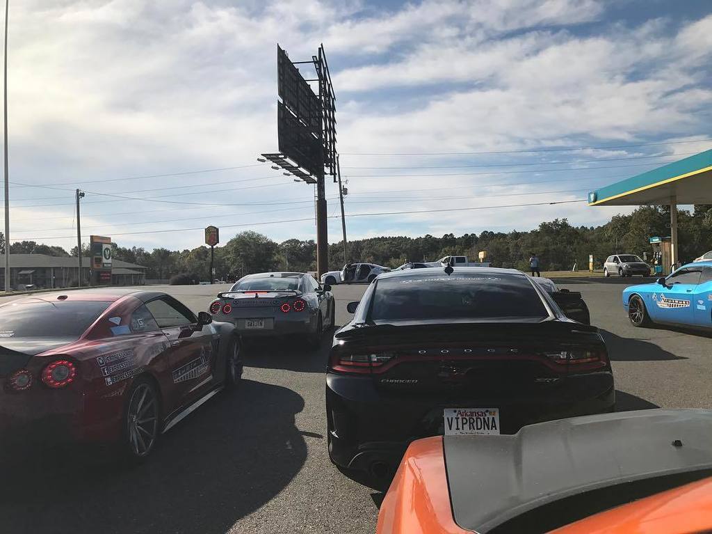 TModded's tweet photo. Leaving the gas station for the final stretch! #tmodded #expressrally https://t.co/JUygVez8U4 https://t.co/UaXNL4cdxy