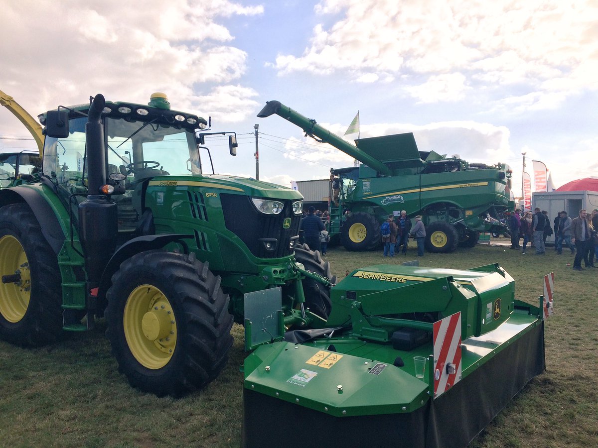 sylvestre_p's tweet image. Foire de Poussay 88
#groupeCAL