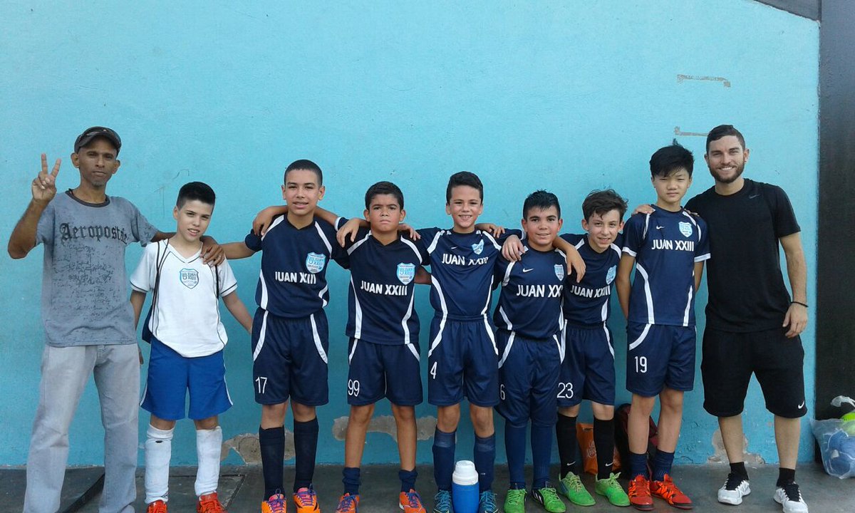 interprint01's tweet photo. @colegiojuan23 Felicidades al equipo Infantil C por su victoria 9-2 https://t.co/2FESXdOkC9