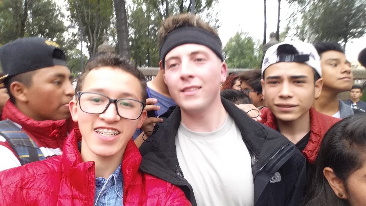 lalitoaguirre's tweet photo. @HotSpanishTV  @BenElGringo  Los mejores!! #Teambrocoli #Hailbrocoli https://t.co/14ulI43DfG