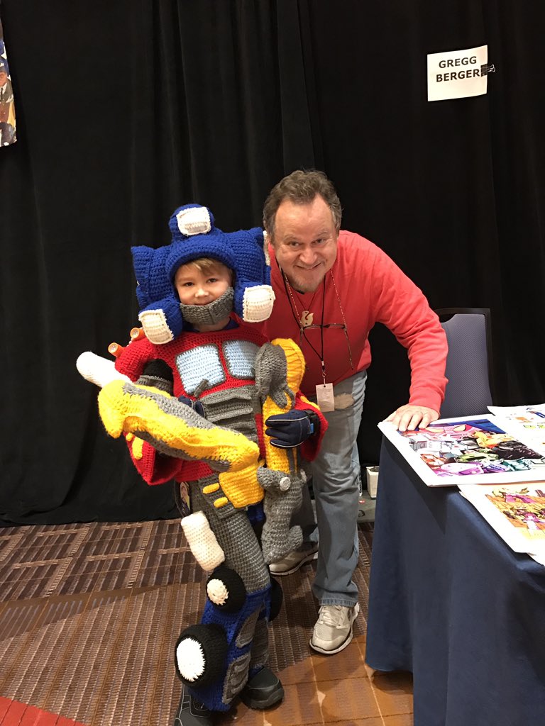 phathom's tweet photo. #tfcon2016 Me Grimlock, not kid! https://t.co/sGBi7mTnje