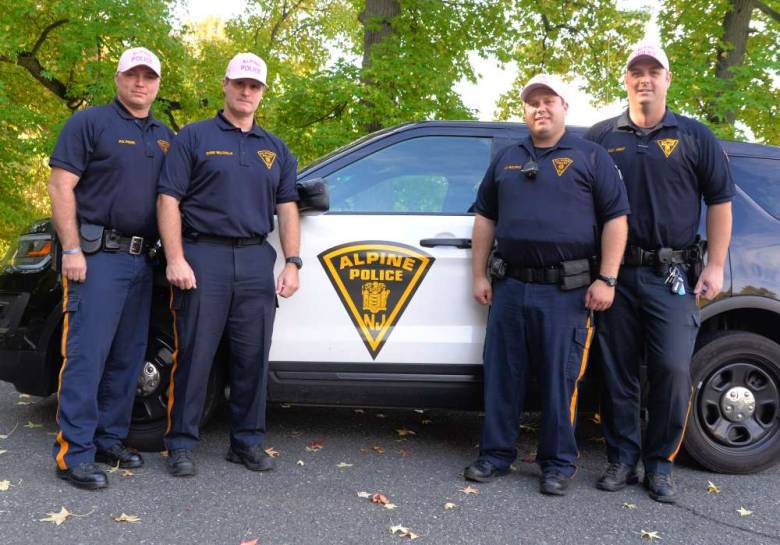 PinkHatCampaign's tweet image. Community News pinkhatcampaign.com/2016/10/23/com…