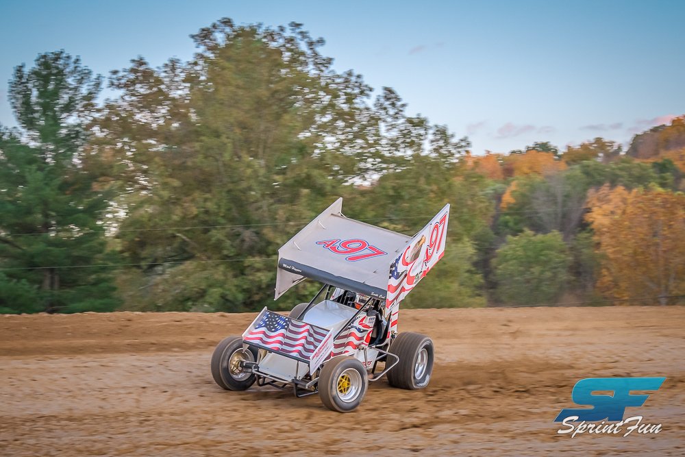SprintFun's tweet photo. Here's another round of shots with the awesome fall scenery @AtomicSpeedway in the background. https://t.co/RKthXFfiv6
