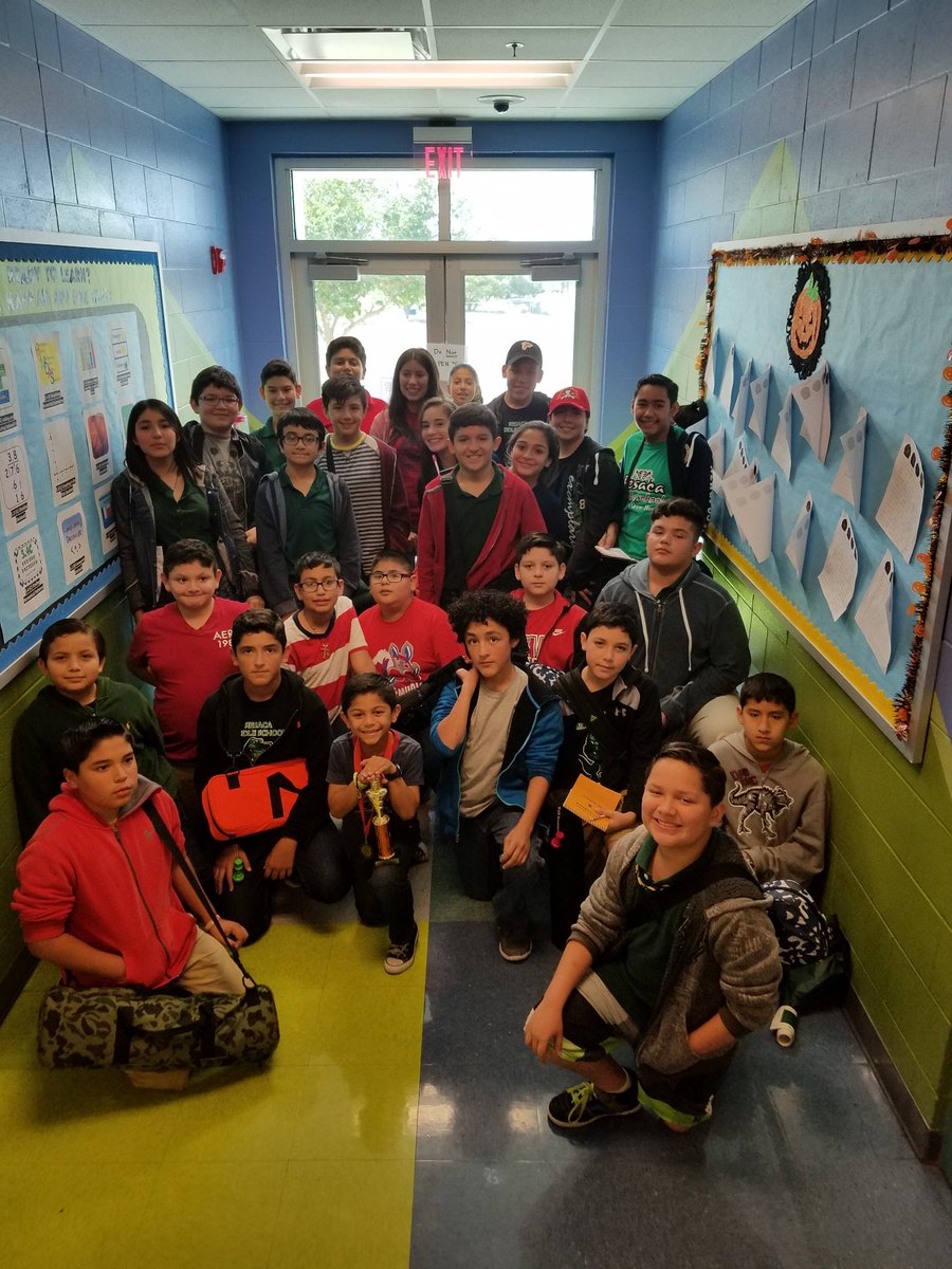 mtzscience's tweet photo. #RMSLeadersGrowHere #makingithappenlmms #RMSjediknights #KnightsofLiberty great turnout 20 from RMS and 15 from LMMS. Proud of both teams. https://t.co/H0JIW2gSqS