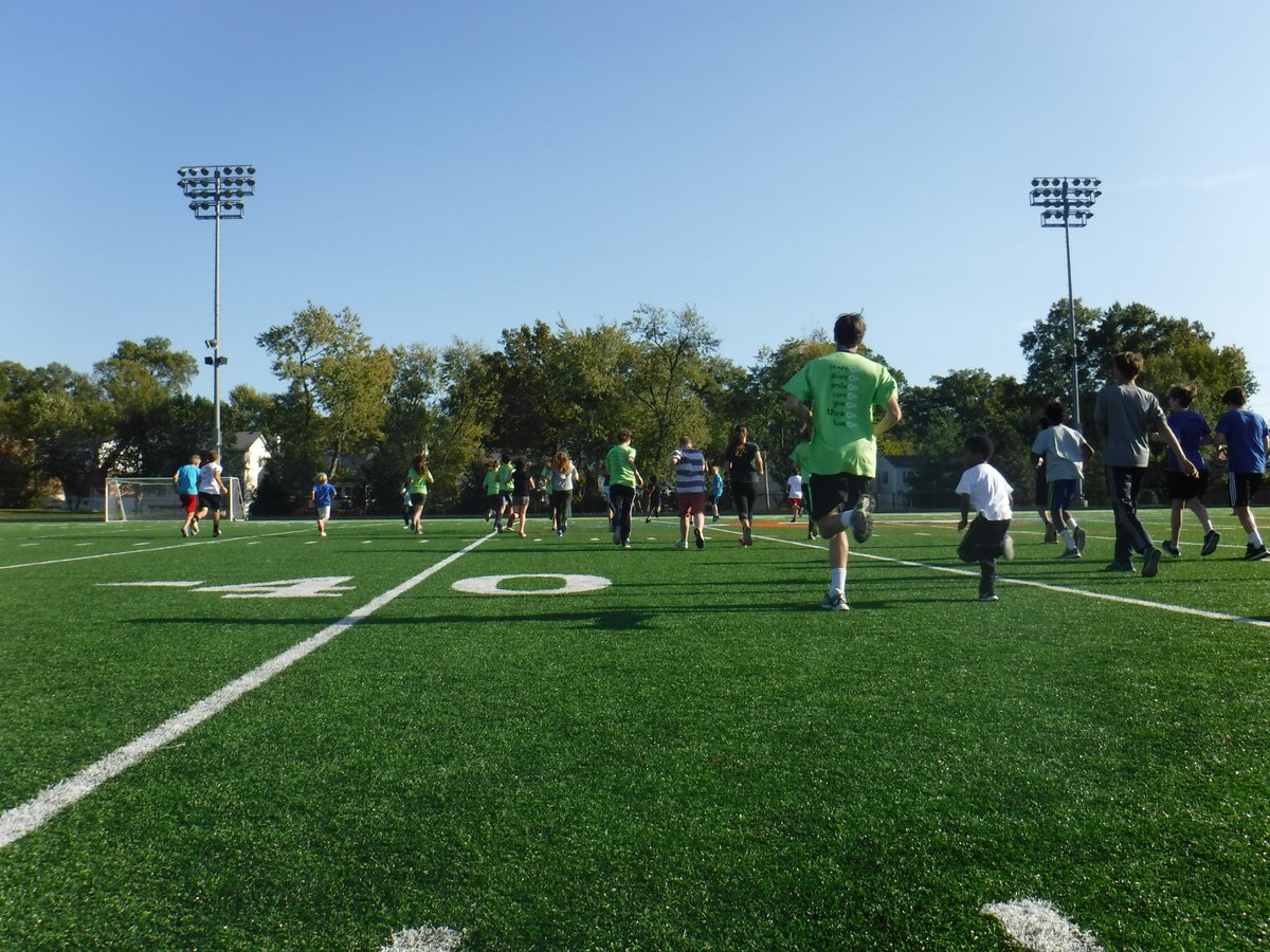 volunTEENnation's tweet image. Thanks to @HugoBars, @DeweysPizza and @WFMGalleria for feeding all our volunteers at #MMDAY @MDDAY Soccer-4-ALL for kids on #Autism Spectrum
