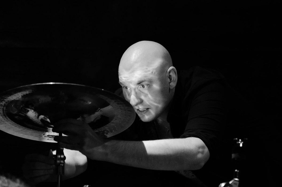 AndieOW's tweet photo. Man I am SO into my china cymbal in this pic. Like damn. https://t.co/YJNU7qQl0k