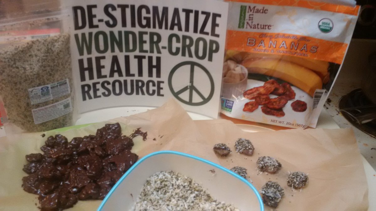 AgProgressUSA's tweet photo. @PennyPritzker @FLOTUS count on ur leadership 4 health &amp; green job. DESTIGMATIZE #hemp 4 #lessmanure &amp; <3 attacks https://t.co/j5er7GF5X6