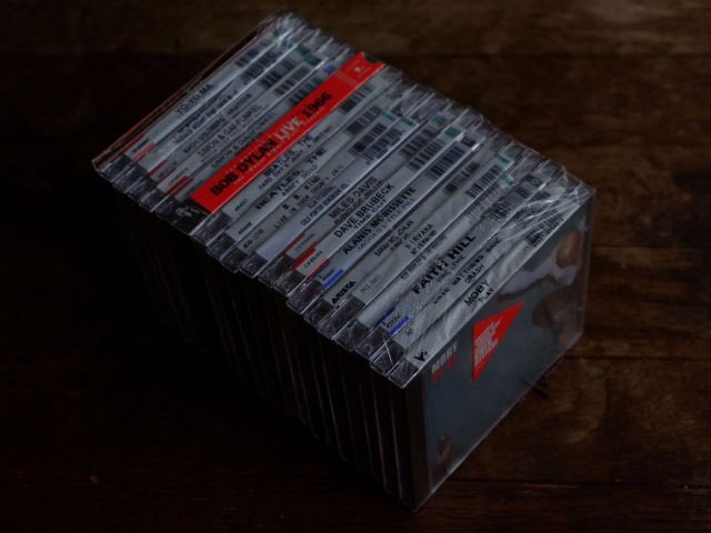 nobi's tweet photo. An untold story from the iPod announcement 15 years ago 
cc @engadget 
https://t.co/BOhgvGe8Mu https://t.co/a4NMra5UM0