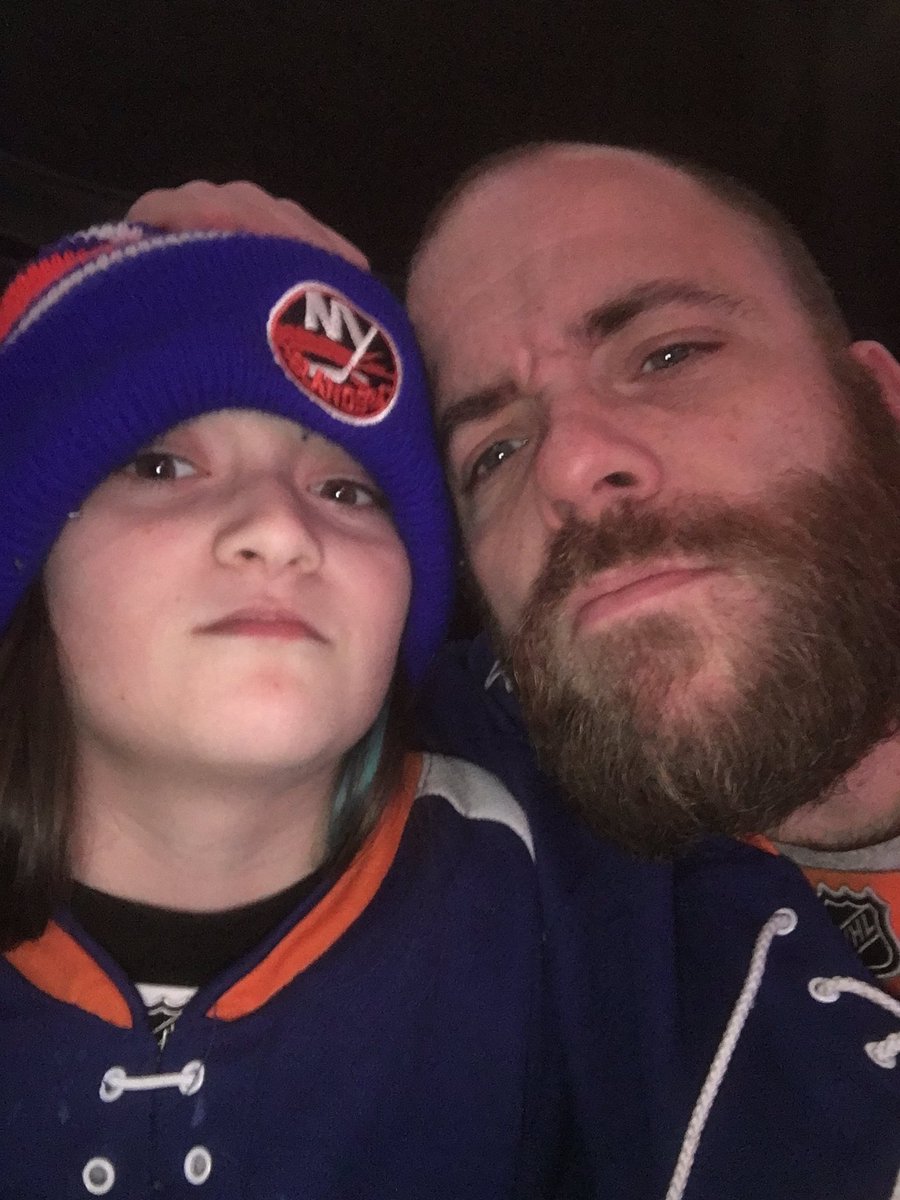 bigando1974's tweet photo. @NYIslanders 3 players section 115.. Row 18 https://t.co/nRvCJq8wMy