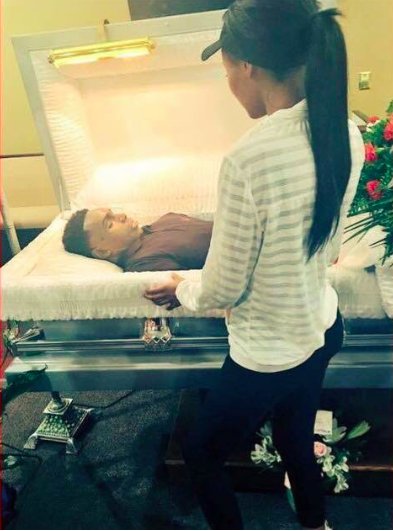 STLJOJOGANG's tweet photo. R.I.P JUJU! Another nail in ya coffin @50frmdaO! It gonna be legendary when ya ass end up on a fuckin shirt!! https://t.co/22M6U6ZiFH