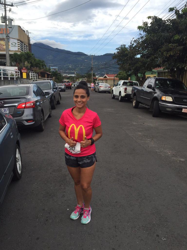 mariajoselegall's tweet photo. #Carrerita 
#MC5K 
Super bonita 😍😘 https://t.co/RRiQToo5zS
