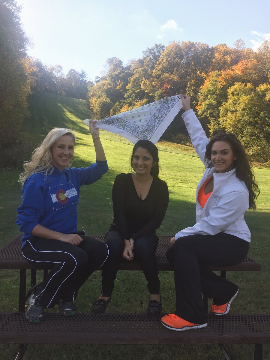 SRUmilsupport's tweet image. capture the flag and cooking out = BOND-tastic!! thank you to everyone that came, we hope you had a great time!💚 #rocksolidsupport