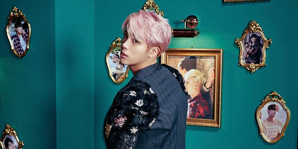 allkpop's tweet photo. BTS' Jin gets injured by fireworks on stage? https://t.co/LtFTyTBkhM https://t.co/gGNuKALmFh