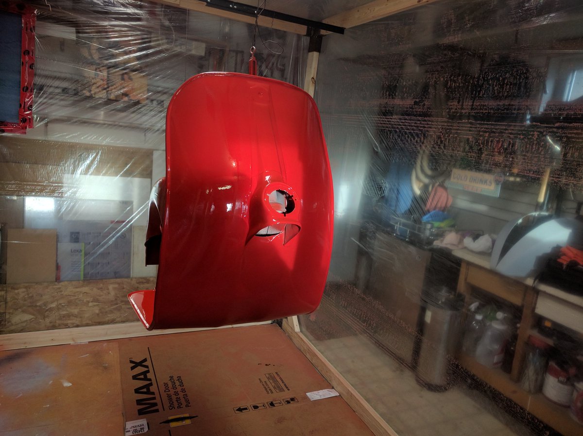 PixelBlueGreg's tweet photo. #vespa clear coated. Some runs, some dust, not bad for a first go? https://t.co/0hmT72rK7c