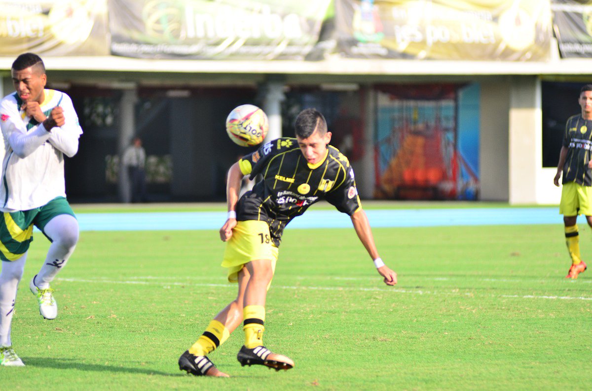 APetrolera's tweet photo. Nuestra Cantera sub20. Nos dio una alegria mas. Clasifica  a la sgte fase. Imagenes en el Lente de @danielosorioch.
@APetrolera #SomosTodos https://t.co/Razwe14ioH