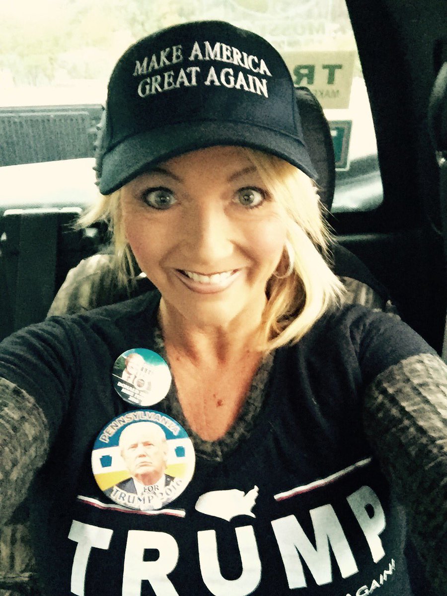 danalynne74's tweet photo. #MonroevilleGunShow #maga #TrumpPence16 #TrumpGirlsBreakTheInternet #Trumptastic #PaForTrump #MakePaRed https://t.co/kg06sBE7Gk