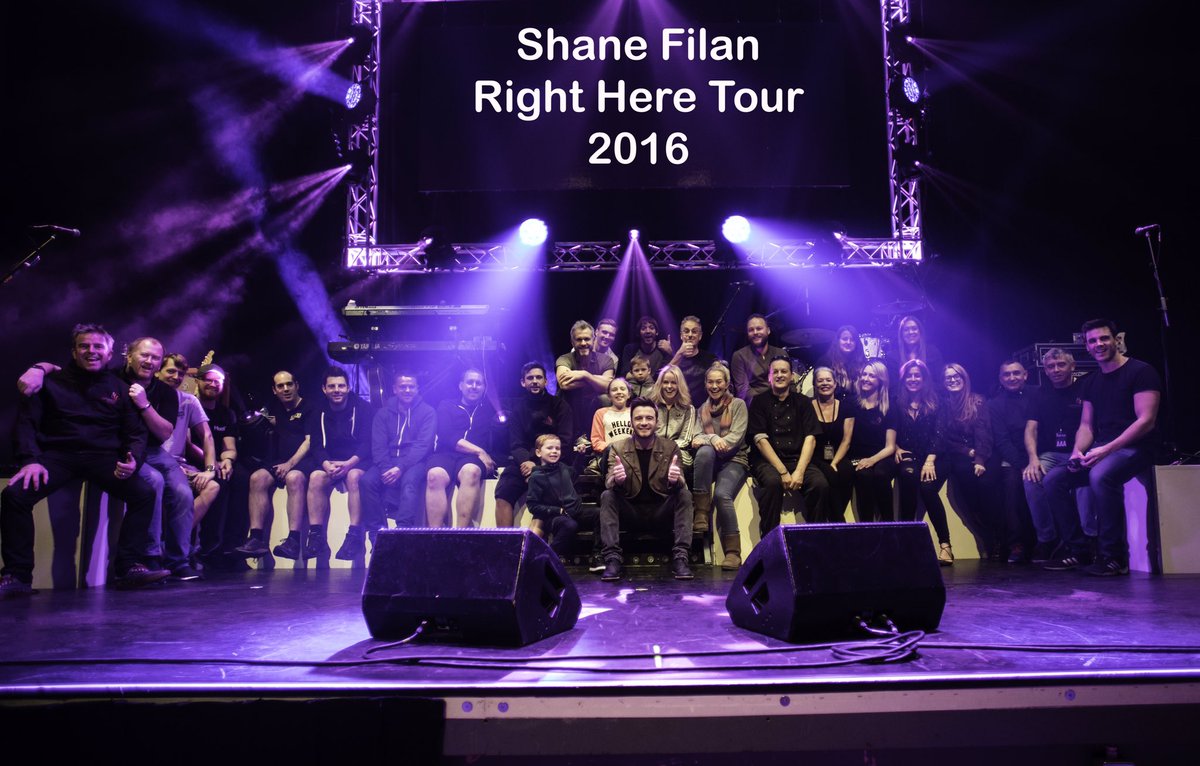 And so the end of another great tour.... thanks to all of the amazing team and to all the Filaners for their great support #RightHereTour