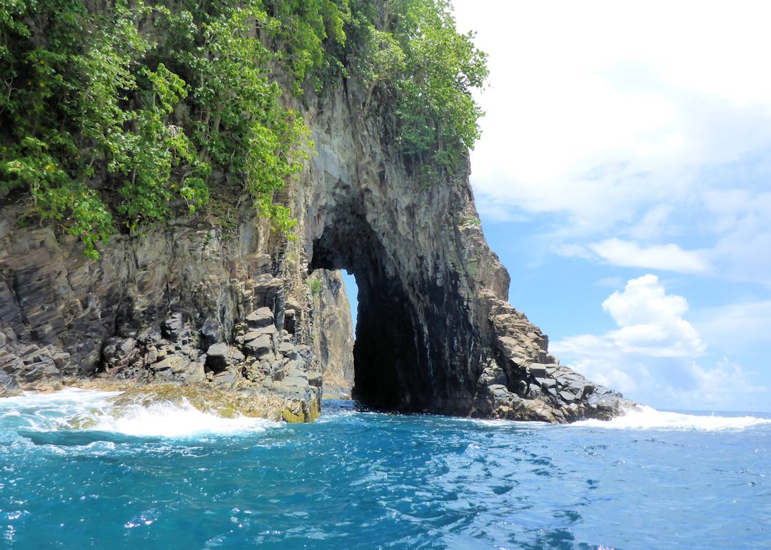 scottburchNPS's tweet photo. The many faces of the Pola. @NPamericansamoa #nationalnaturallandmark https://t.co/osG3iTjAag