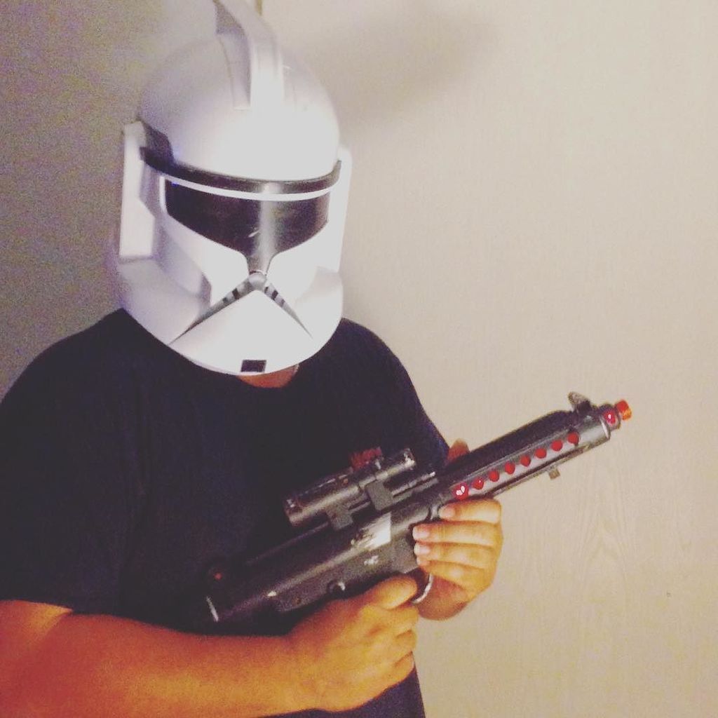 EnchantedDecor's tweet photo. We got this today a Stormtrooper E-11 Blaster. #starwars #stormtrooper #blaster #vintagetoys #grapevinetx #grapevin… https://t.co/7bPA1T578Q