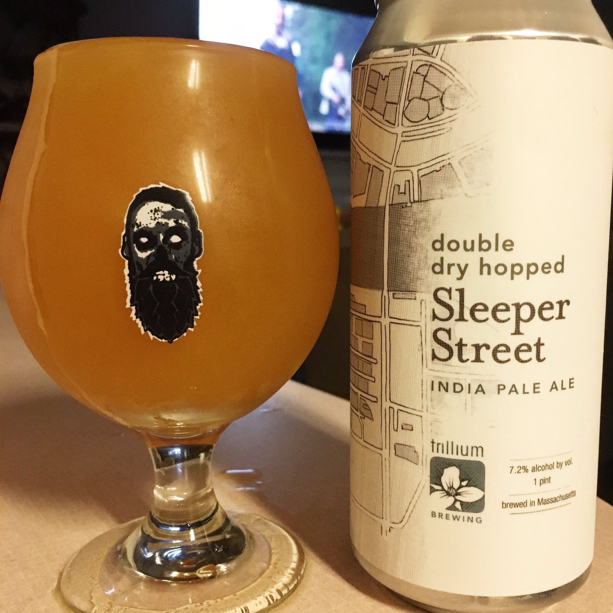 CircleBeerGuy's tweet photo. @trilliumbrewing @BeerZombies1 @WalkingDead_AMC Almost time... #beerzombies #walkingdead #trillium #beerzombie #zombie #ipa #indiapaleale https://t.co/O3rSKuMoDK