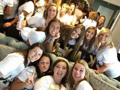 beccagloverrr's tweet photo. Happy Founder's Day to this beautiful organization that gave me people I never knew I needed and sisters to love me for forever 💚☠️🐍🐚🐻 https://t.co/Pac4UPXvhX