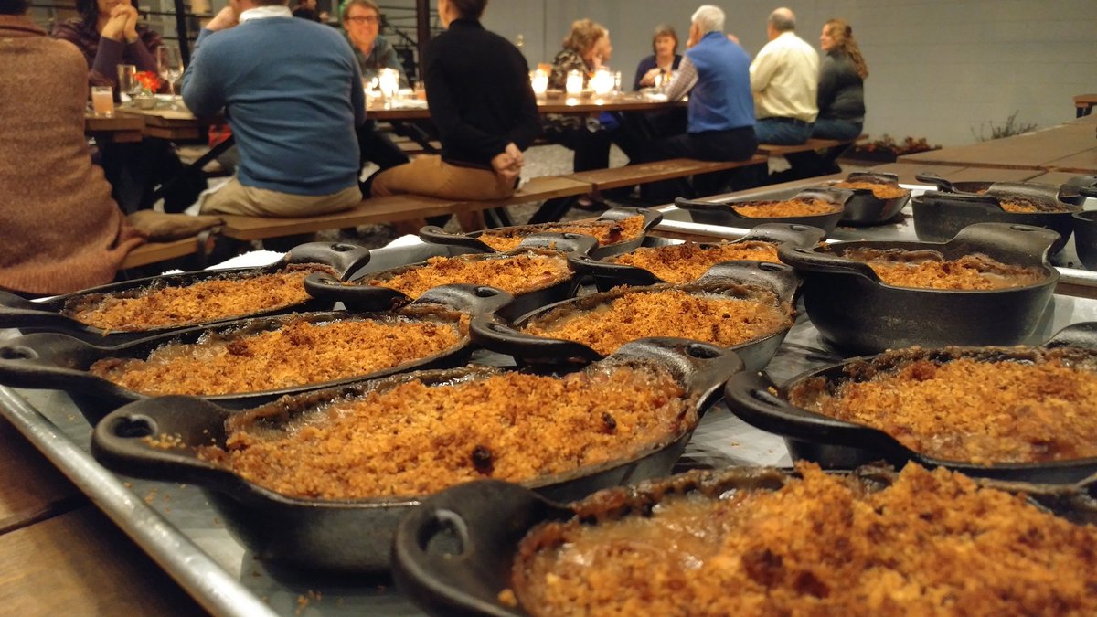 sweetpbbq's tweet image. Rabbit red bean cassoulet @KnoxPublicHouse Sunday supper