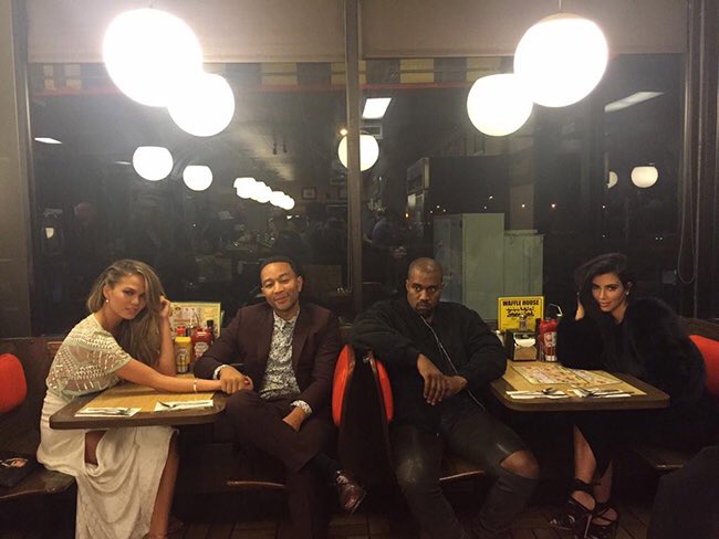 esthericky's tweet photo. @BlabberFish @shirhla this is how we should be posing at the mamak hahaha #subtleslay https://t.co/PoSNHkZhNI