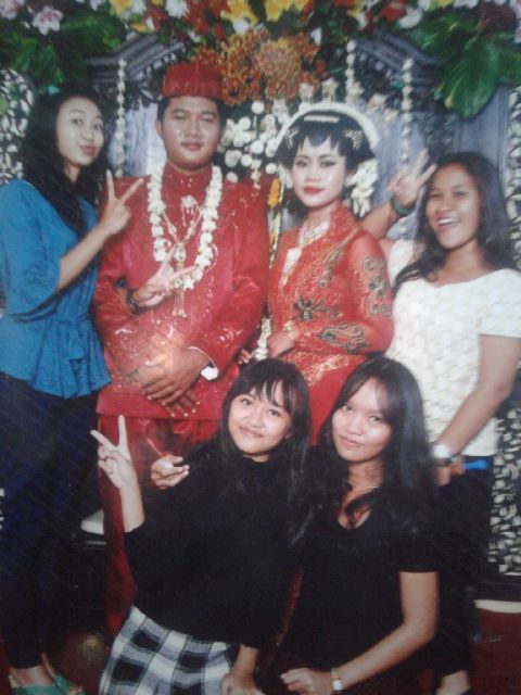 Bella_rab's tweet photo. Haii ini masih acara weedding tian loh yaa:D #semarang #kintelan #jawatengah #lfl https://t.co/d8RJ1ZSPjh