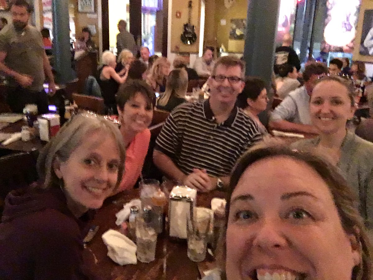BuffyWyrosdick's tweet image. Some of the BCS crew getting ready for #TNLead2016! We enjoyed a great dinner at Puckett's... #piggymac #bombdiggity