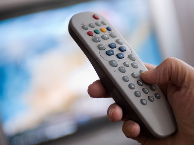 Россиян оставят без аналогового телевидения в 2018-м hitech.vesti.ru/news/view/id/1…