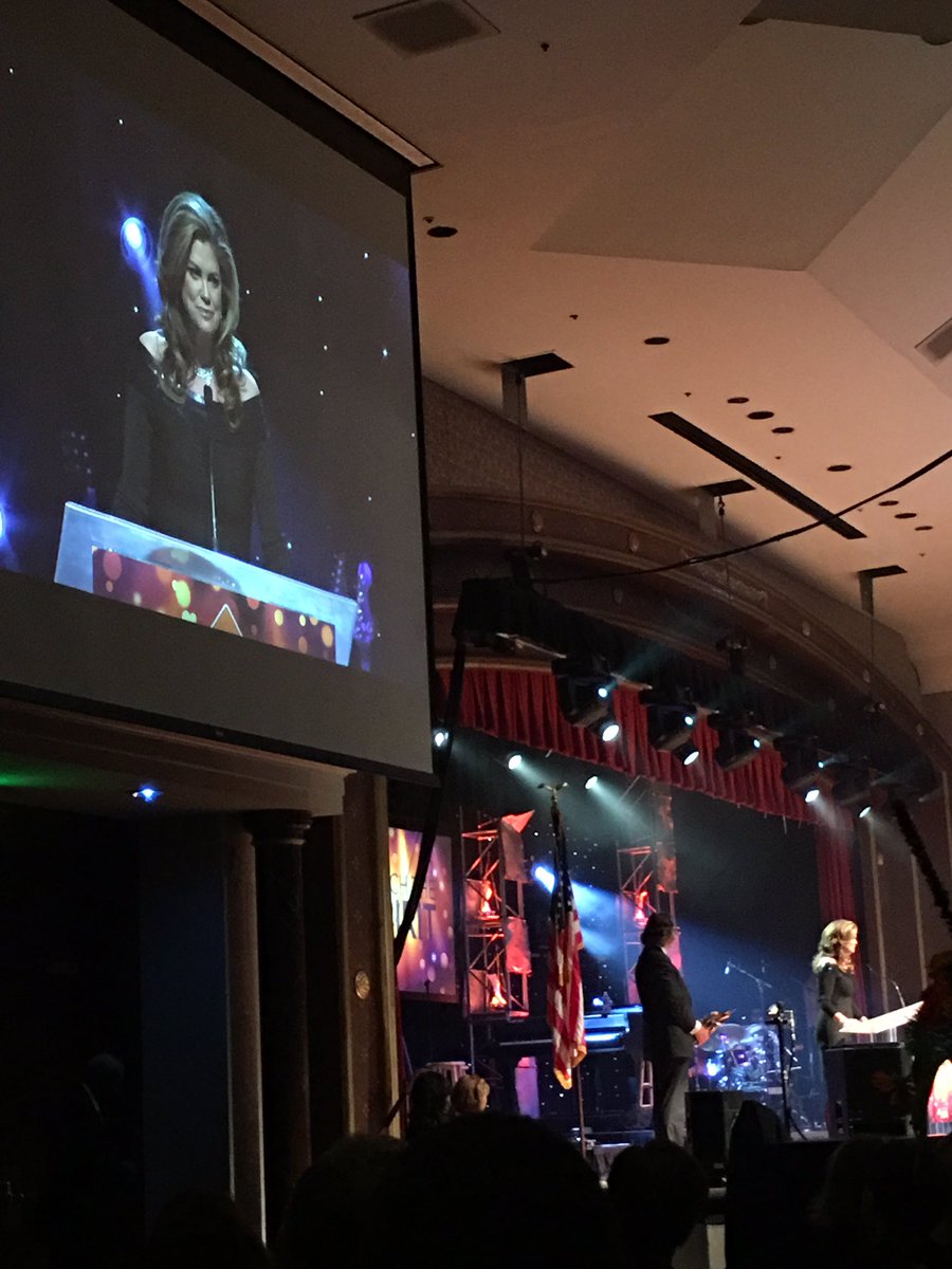 <a href="/kathyireland/">kathy ireland</a> looking radiant at the American Home Furnishing Hall of Fame induction. Congratulations to all the inductees!