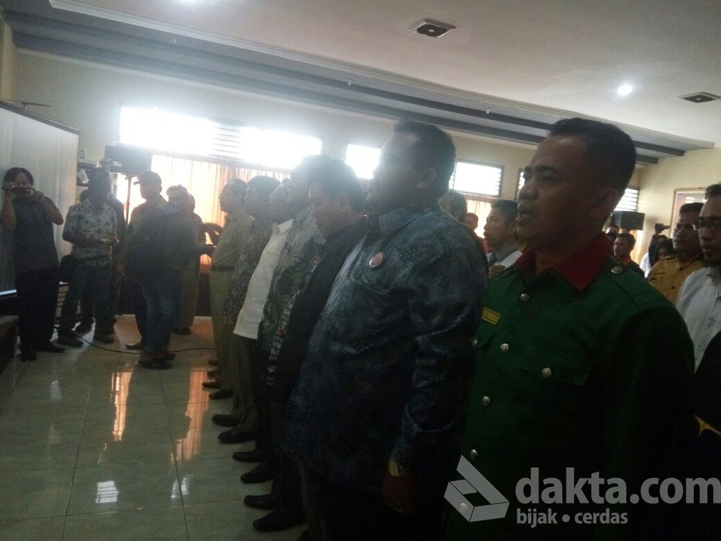 RadioDakta's tweet photo. 09.40 Pelaksanaan Rapat Pleno Penetapan Pasangan Calon Bupati dan Wakil Bupati Bekasi dalam #PilkadaBekasi2017 di @kpukabbekasi. https://t.co/dobVXlPtNO