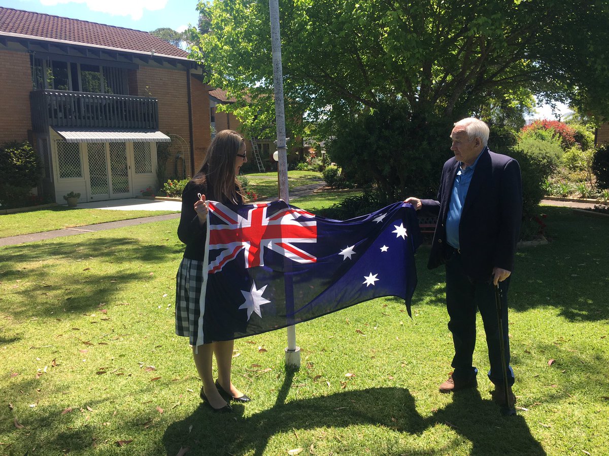 Quick stop at Karagi Court, Bateau Bay to present them with a new Australian Flag. Thanks to the residents committee for having me!