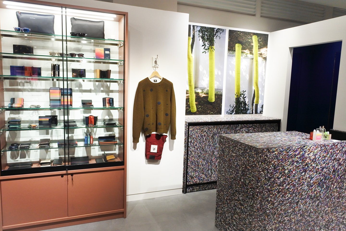 Paul Smith Japan 関西では初となる Ps By Paul Smith メンズ単独ショップが なんばマルイ5fにオープン シャープなテーラリングやアウターウェア ワードローブに欠かせないデニムやカットソー ニットなどを豊富に取り揃えています ぜひお立ち寄り