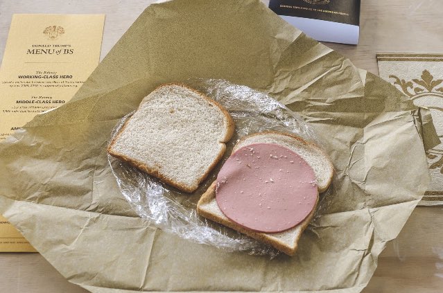 Gabby_Pinto10's tweet photo. there's a Trump themed food cart in Portland and they sell nothing but baloney sandwiches on white bread😂 https://t.co/1Ch1BRvR73