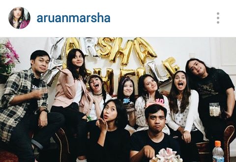 rayapetra's tweet photo. HBD canntiiik @marshaaruan pnjng umur makin sukses kariernya dan sllu happy https://t.co/UULt3ldYxG