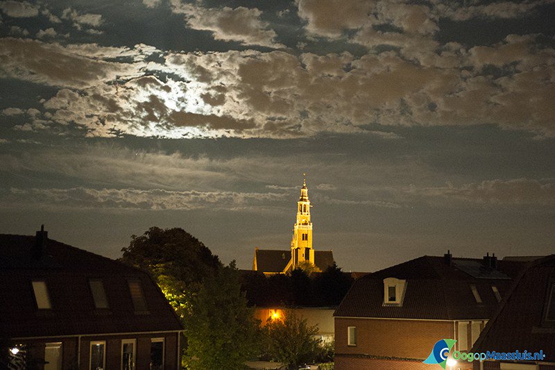 Zie de maan schijnt……… oogopnederland.nl/maassluis/2016…