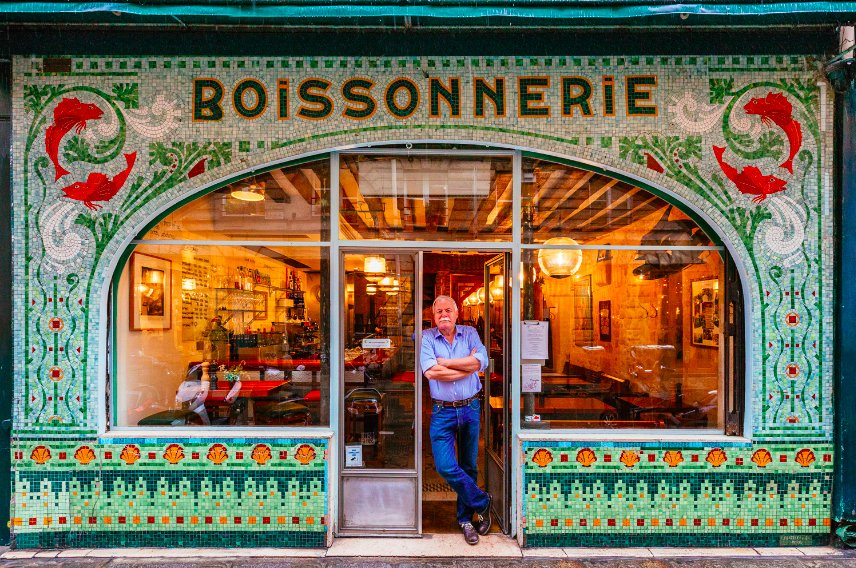 PARIS Re-Tale: Découvrez la capitale à travers les enseignes des boutiques les plus marquantes de Paris #commerce ow.ly/qQAF305dAWT