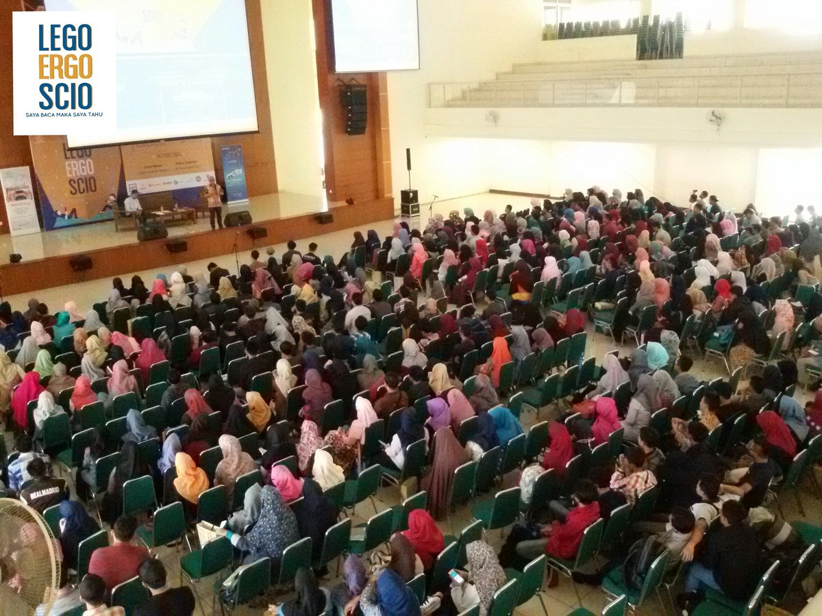 "Membaca &amp; menulis adalah salah satu cara supaya tidak buta hati"  <a href="/maman1965/">IG : kangmaman1965</a> 
#legoergoscio