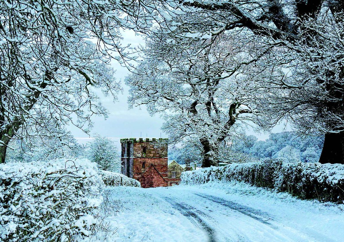 EVHandJigsaw's tweet photo. Take a look at our #Christmas Shop! Cards, gifts, calendars, including #Cumbrian scenes https://t.co/7P0TYFHSl2 https://t.co/bafxmDpdLU