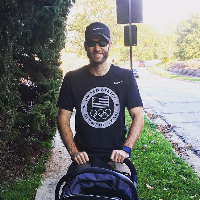 RunGearGuy's tweet photo. This is how I #RunTrainLive on the weekends. In my Nike Gear from @JackRabbit – #RunChat - Win Free Nike Gear! https://t.co/uLzSsiZbp4 https://t.co/h133LDkb0g