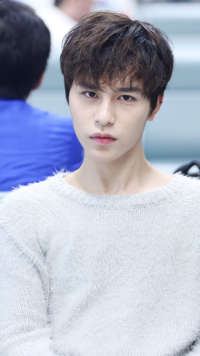 fwismylife's tweet photo. 아 심장 내려앉는다는 게 딱 이 느낌이구나 https://t.co/V2pUhwxgET