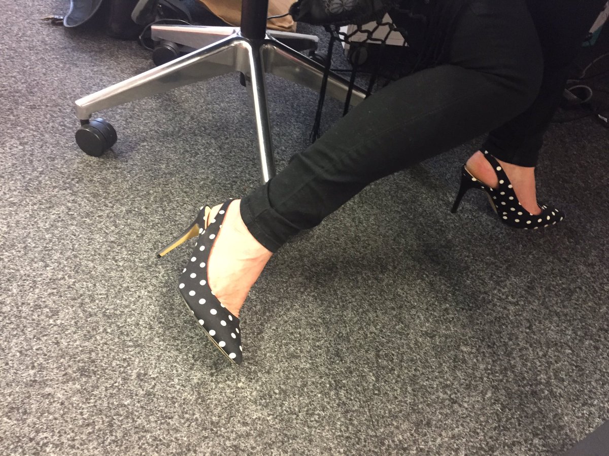 Michelle_Ashen's tweet photo. @MrsSOsbourne shoes and look 😍 love my @SherrilRankin #brandiva #localversion https://t.co/lQtQy53mV9