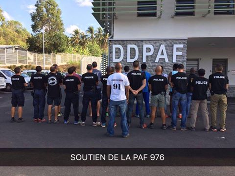 Sebastien Jallamion On Twitter Manifpolice Police De L Air Et Des Frontieres Mayotte Jesoutienslapolice