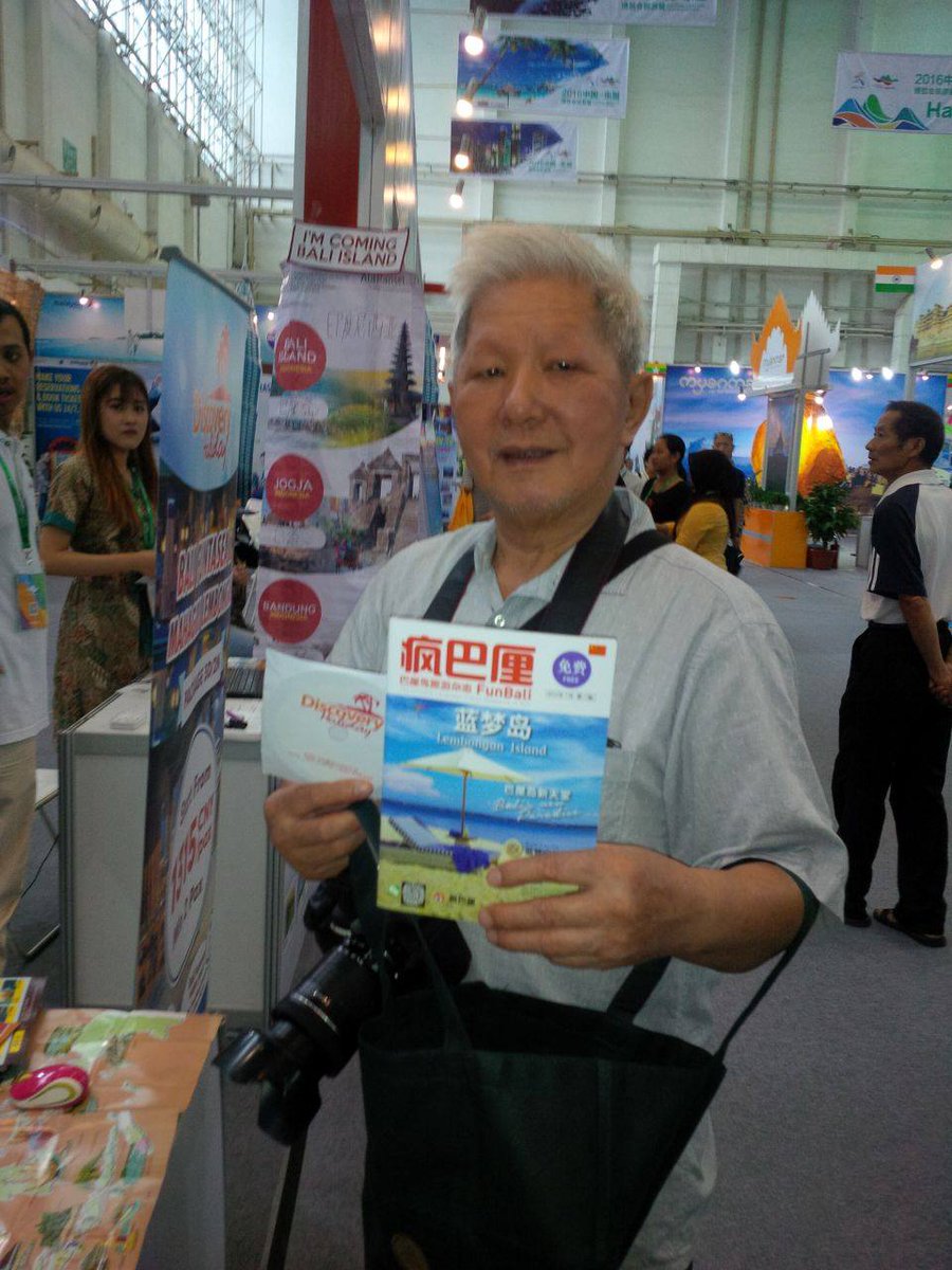 FunBaliMagz's tweet photo. #FunBali #magazine goes to #China . We participate an exhibition in Guilin, Guangxi. Many visitors interested with our #Bali island. https://t.co/AZjYeblyFB