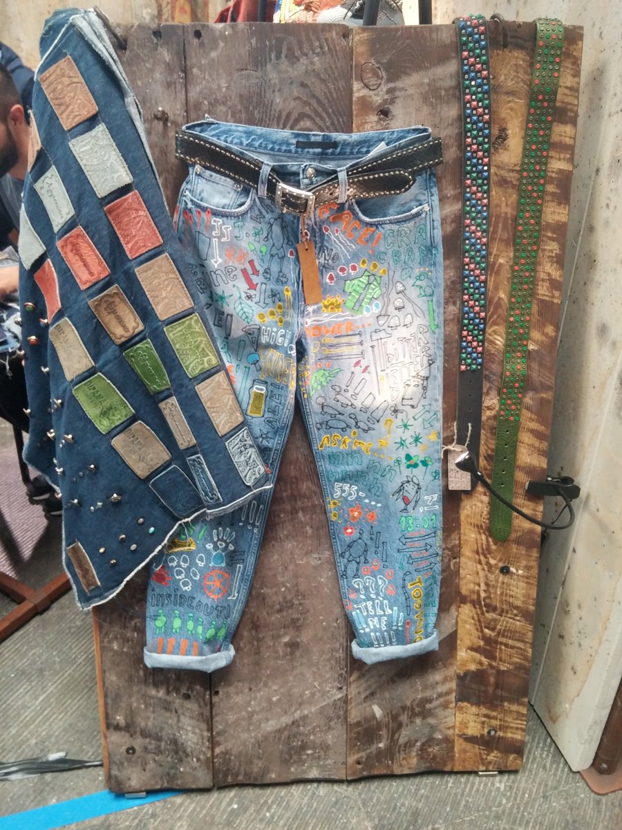 DenimArtist's tweet photo. Denim Accessories at it best.
@KingpinsShow @denimpv #authenticdenim #vintage #denimlover #denimcraft #Wornout #faded #Jeans #trends https://t.co/vwpUTIcVza